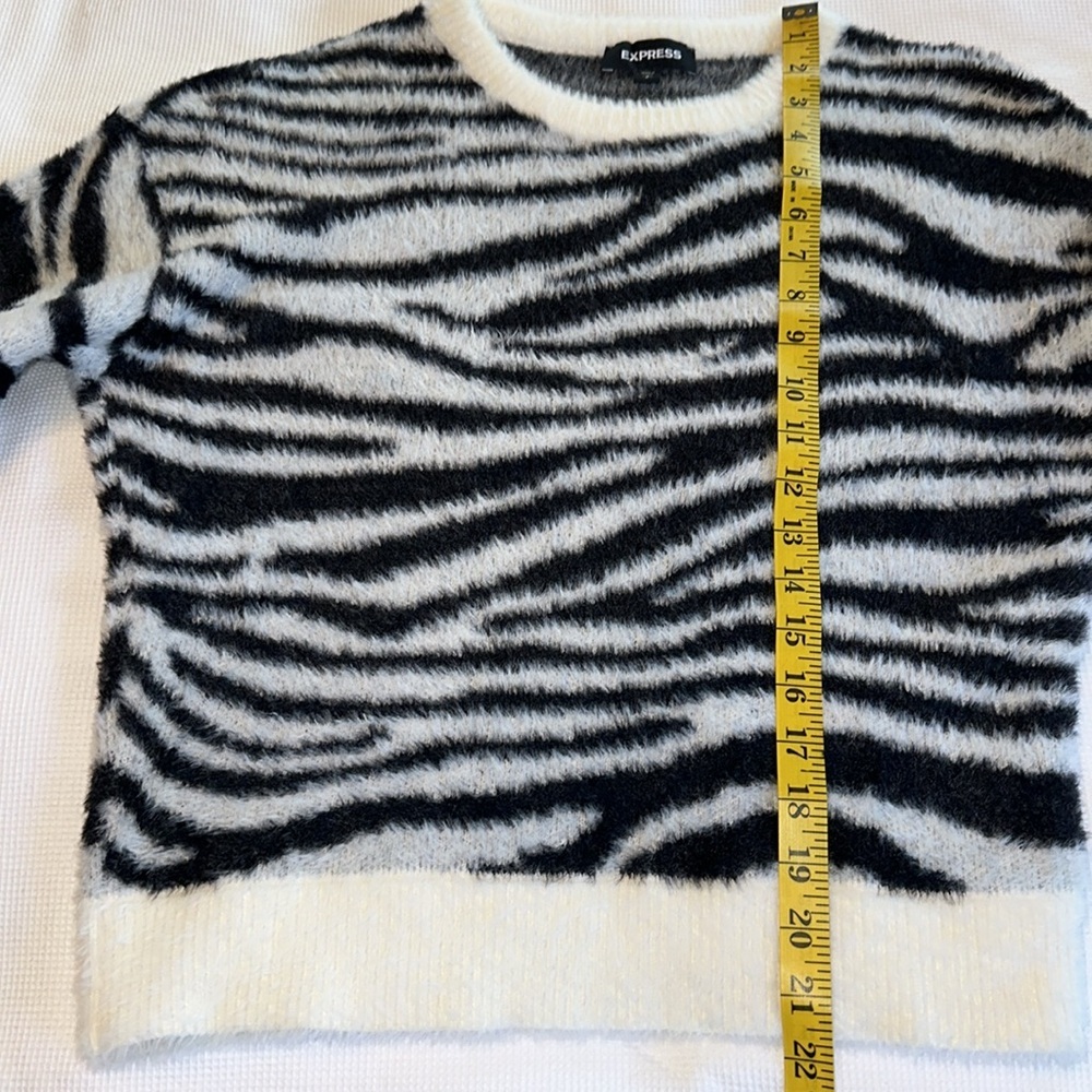 Express Zebra Print Fuzzy Sweater Size Small - image 7